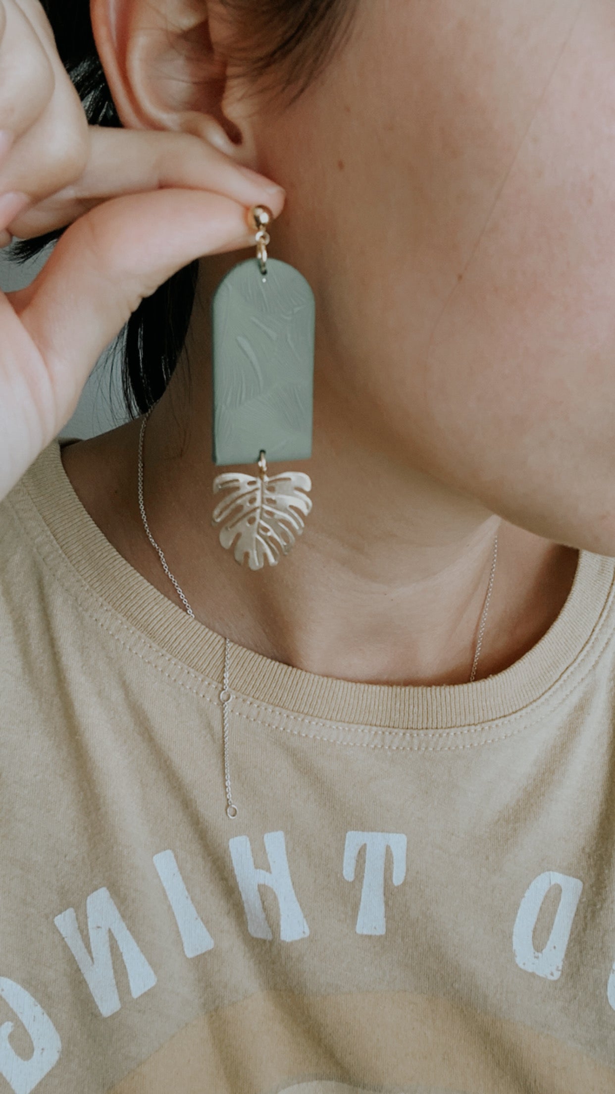 Brass Monstera Dangle