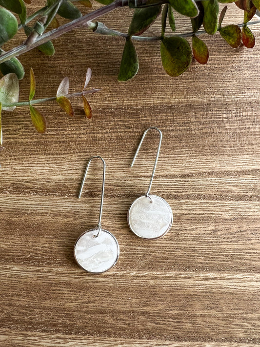 Neutral Marble Dangles